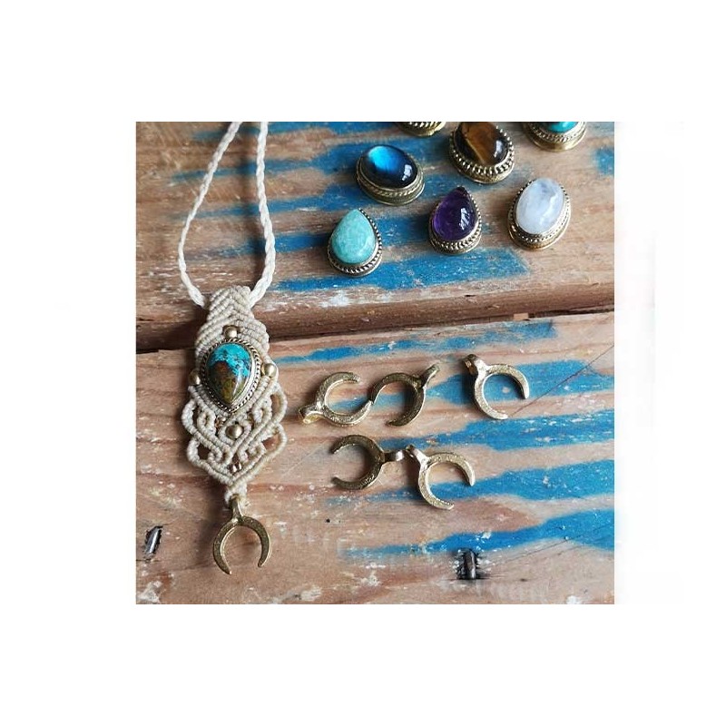 Breloque corne 12x11mm-Laiton brut x 1