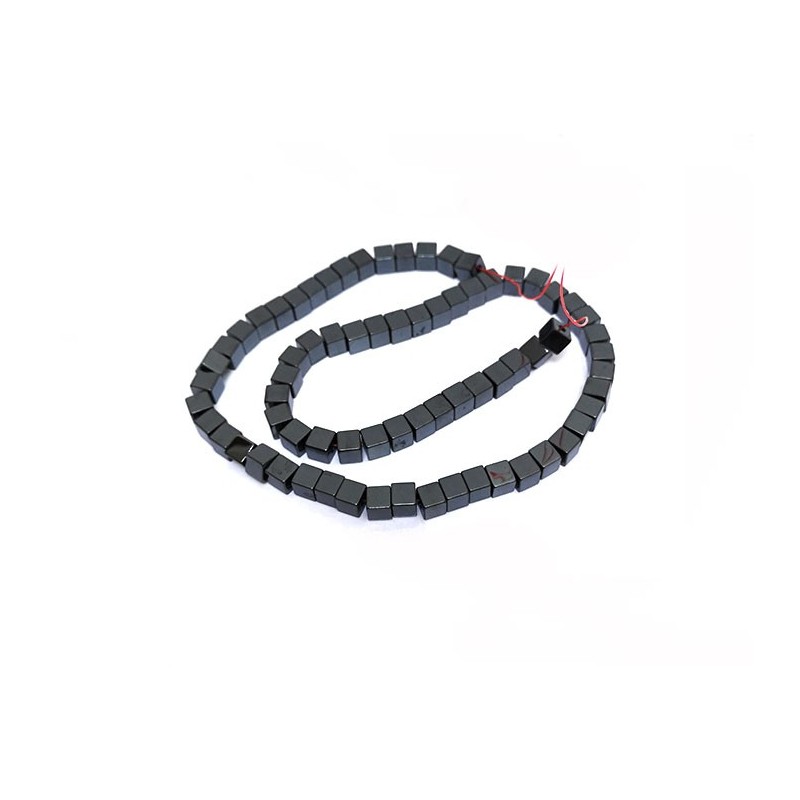 Fil de Perles en Hématite cube 6mm noir X 38cm