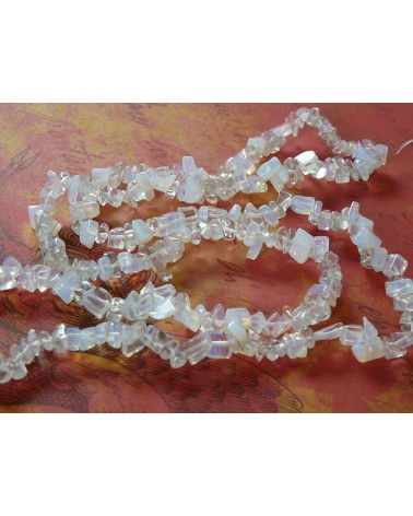 Opaline chips Grade A  rang de  84cm (200perles)