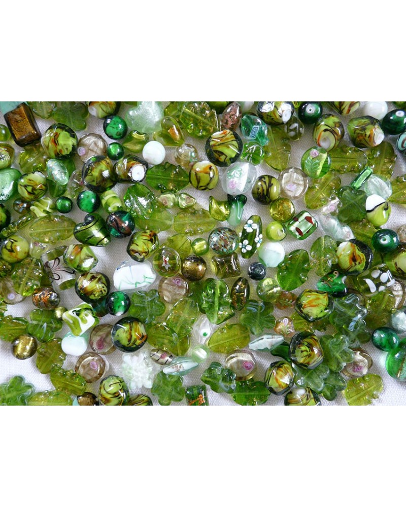 Perles en verre mélangées MIX n°3 X 100 gr (environ 13-15 perles) VERT