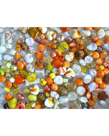 Perles en verre mélangées MIX n°8 X 100 gr (environ 13-15 perles) ORANGE JAUNE