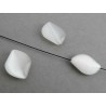 Feuille 18x13mm oeil de chat blanc X 5